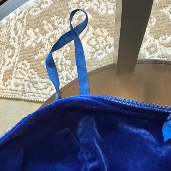 Blue Velvet Two-Piece Set - Picture 4 of 8